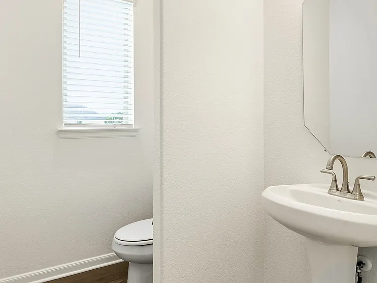 1424 Bettolo Dr — Photo 32
