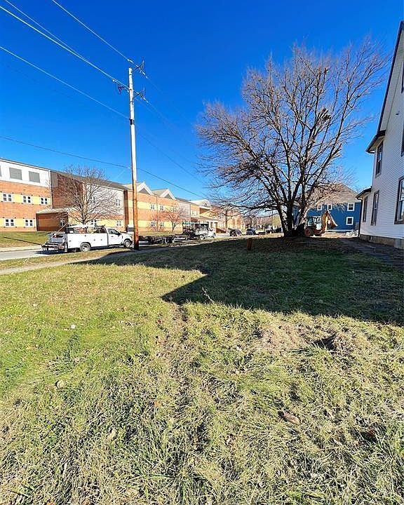 2nd image of 23 N Highland Ave