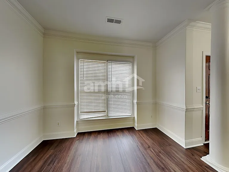8005 Red Oaks Trl — Photo 8