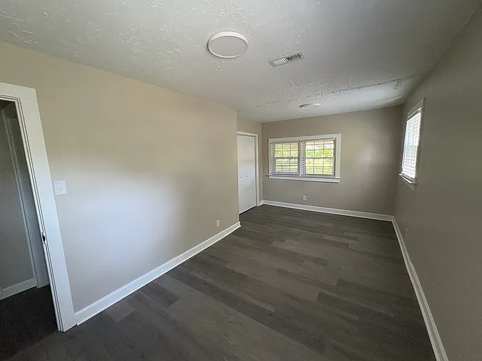 203 Fussell St — Photo 7