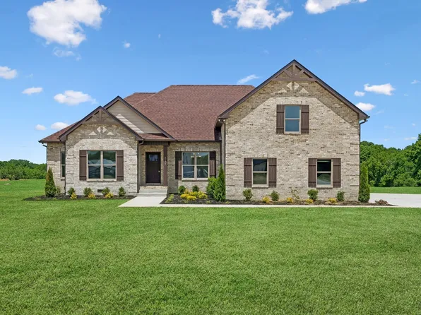 2684 Lights Chapel Rd, Greenbrier, TN 37073