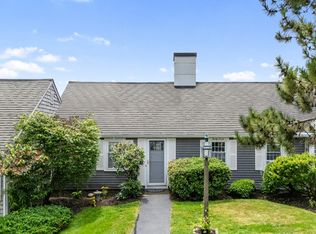 27 Starboard Dr #27, Cape Elizabeth, ME 04107