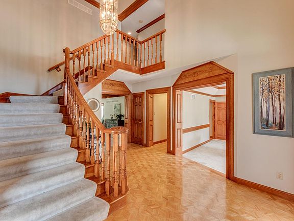 5th image of 403 Conway Pine Ct