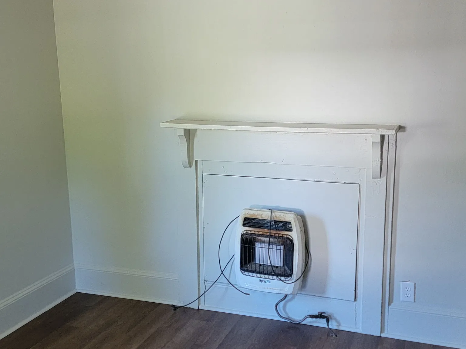 1 bed, 1.0 bath, 600 sqft, $675 — Photo 2