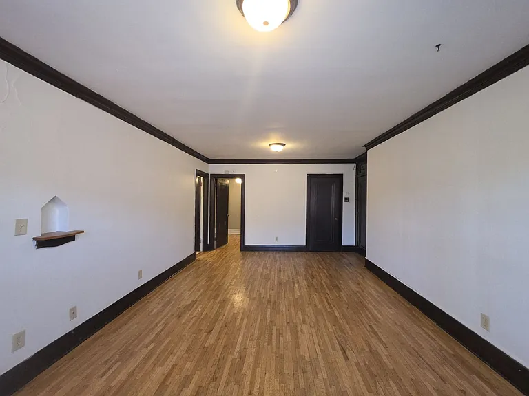 231 Dayton Ave — Photo 6