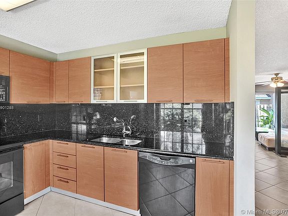 3rd image of 12220 NW 36th Pl #2-L