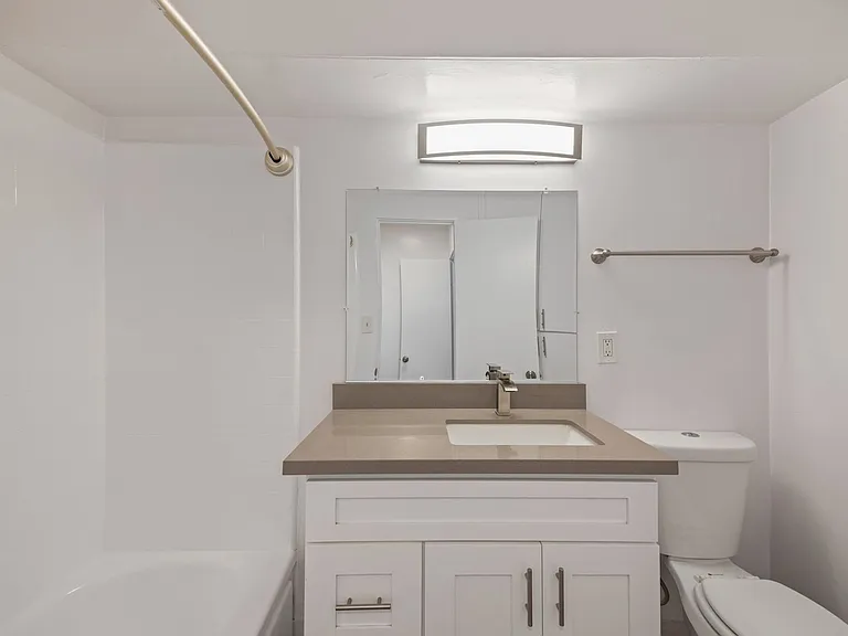 1253 Havenhurst Drive — Photo 30