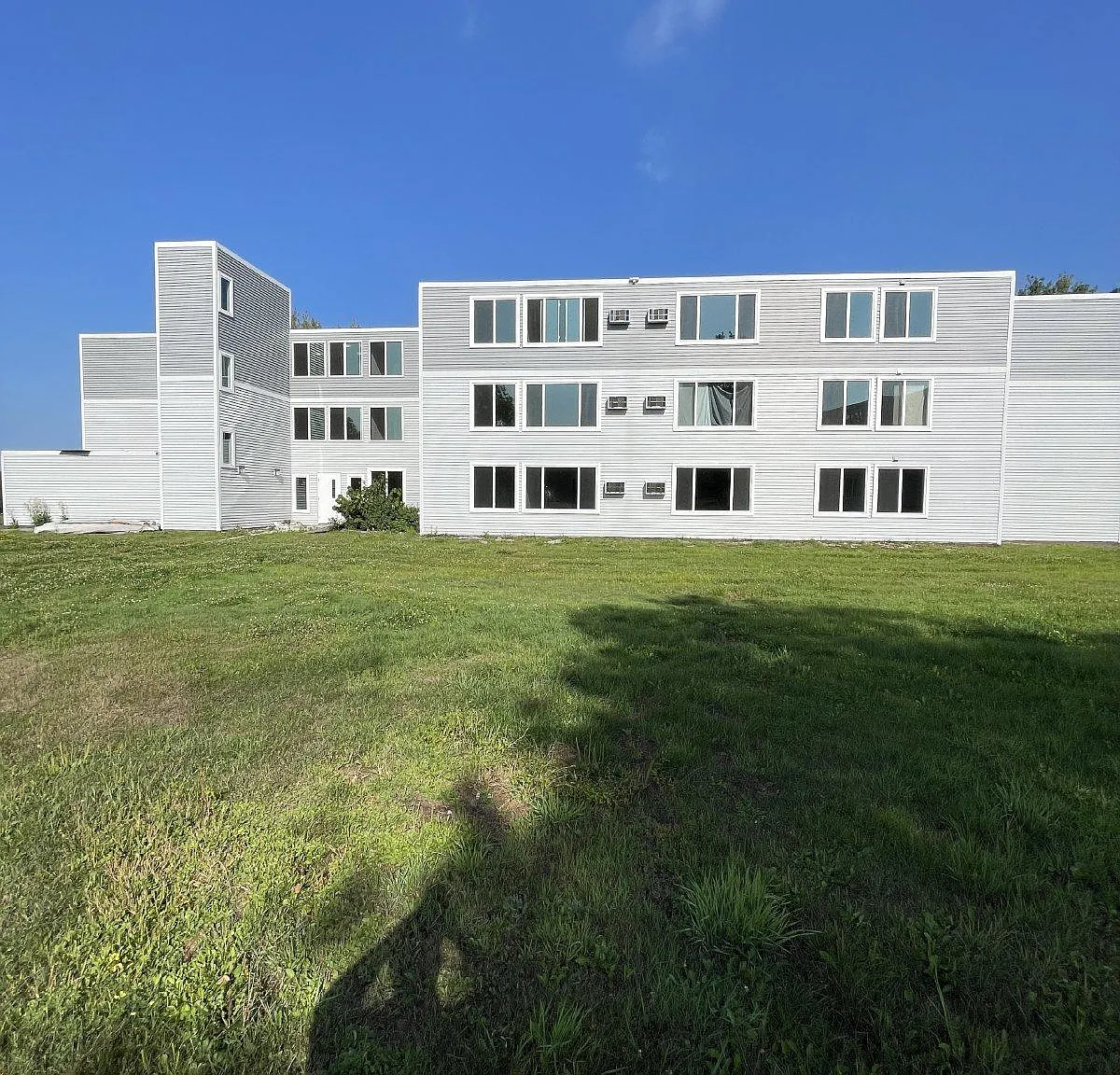 Countryside Apartments — Photo 3