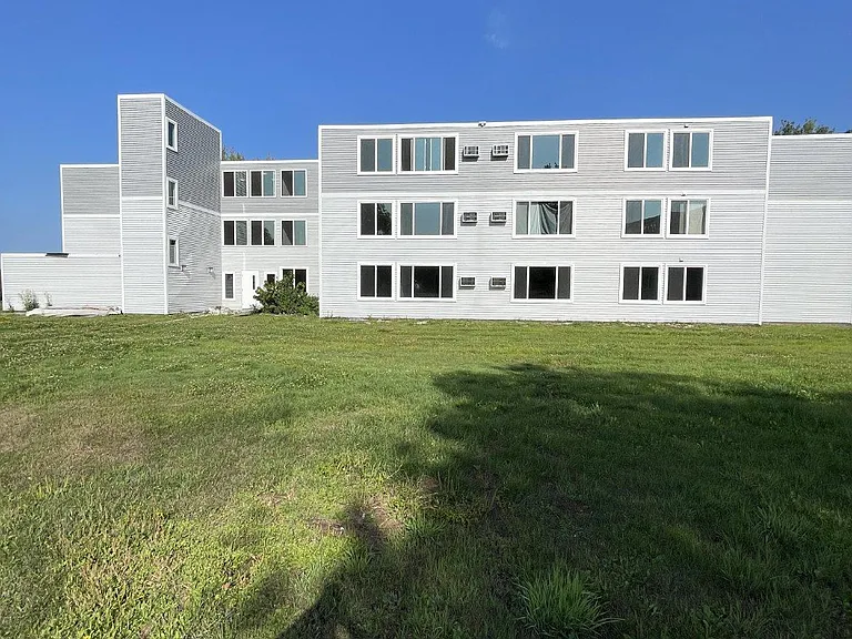 Countryside Apartments — Photo 3
