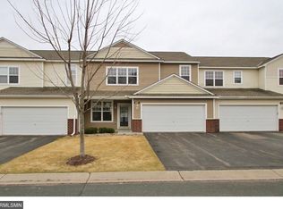 627 Ravencroft Rd, Waconia, MN 55387