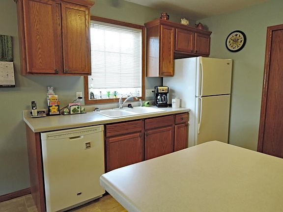 4th image of 183 Cedar Cove Ln NW