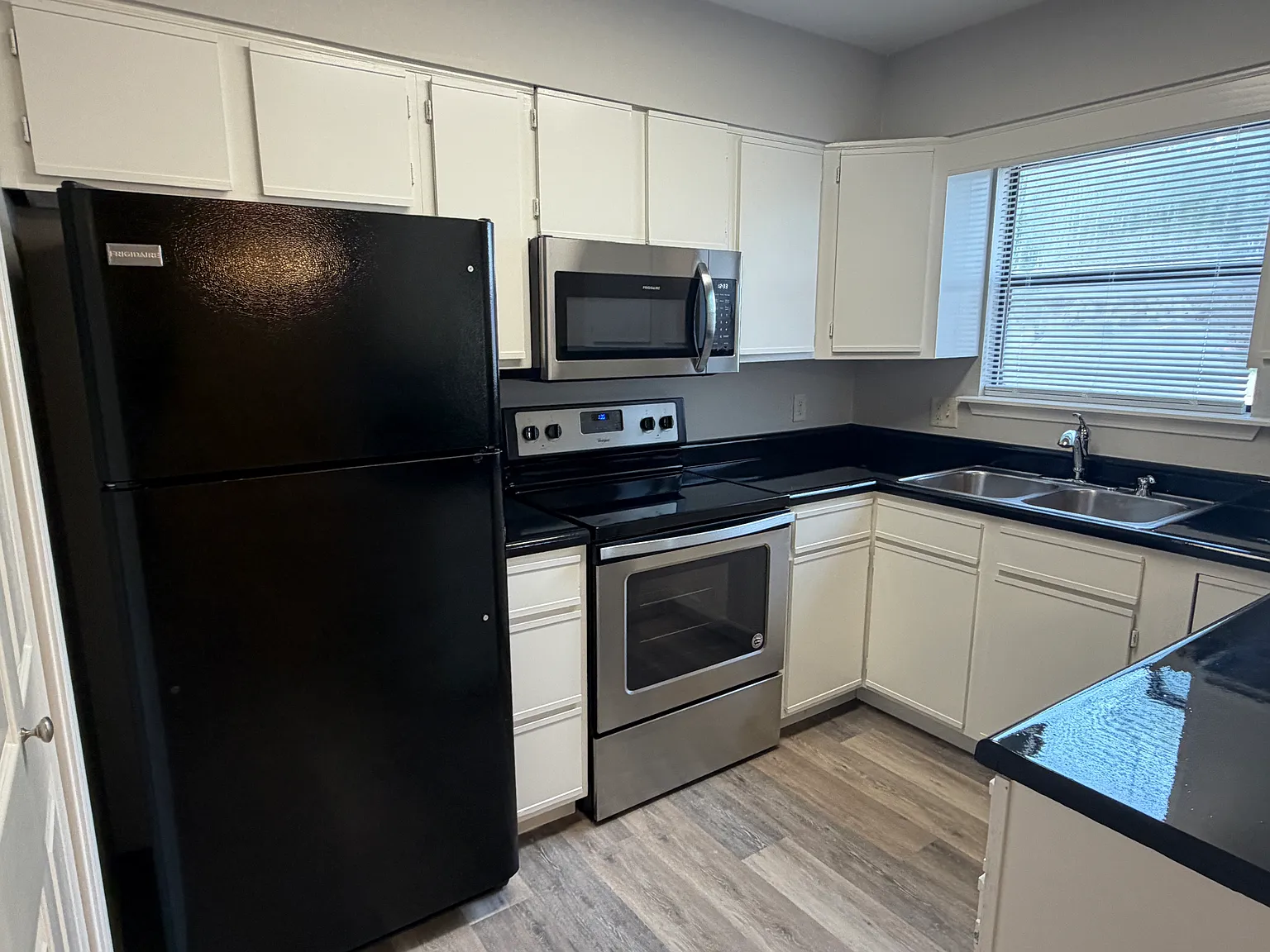 2 bed, 1020 sqft, $1,175 — Photo 4