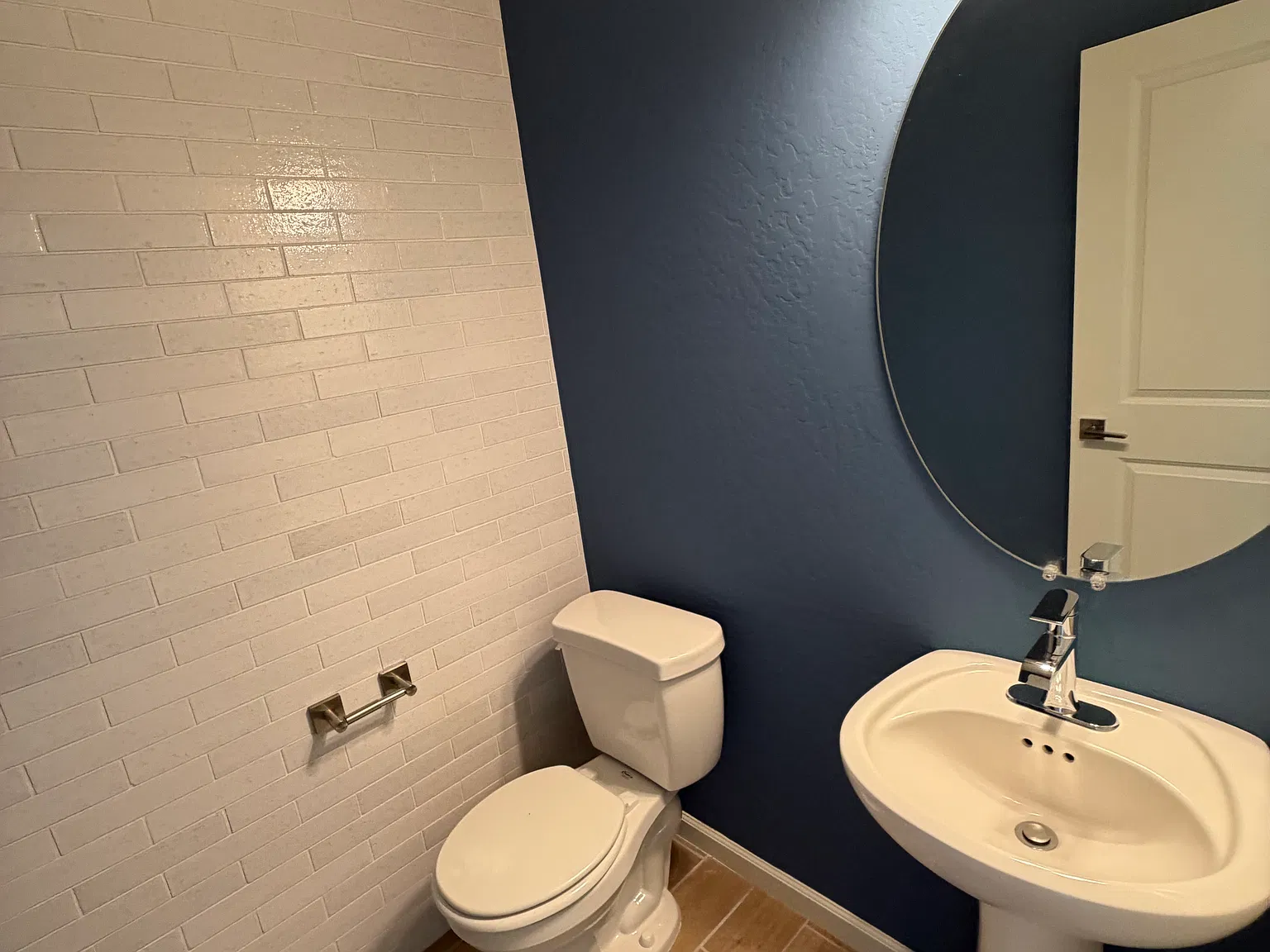 3 bed, 2.5 bath, 1412 sqft, $2,500 — Photo 4
