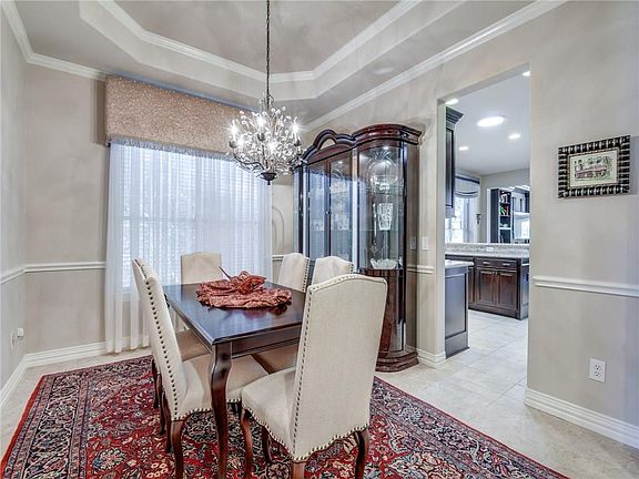 4th image of 410 Pebble Beach Dr