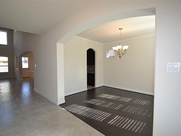 4th image of 6215 Calico Pointe Ct