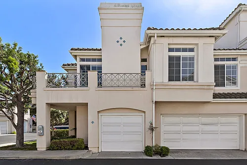 137 Shorebreaker Dr Photo 1