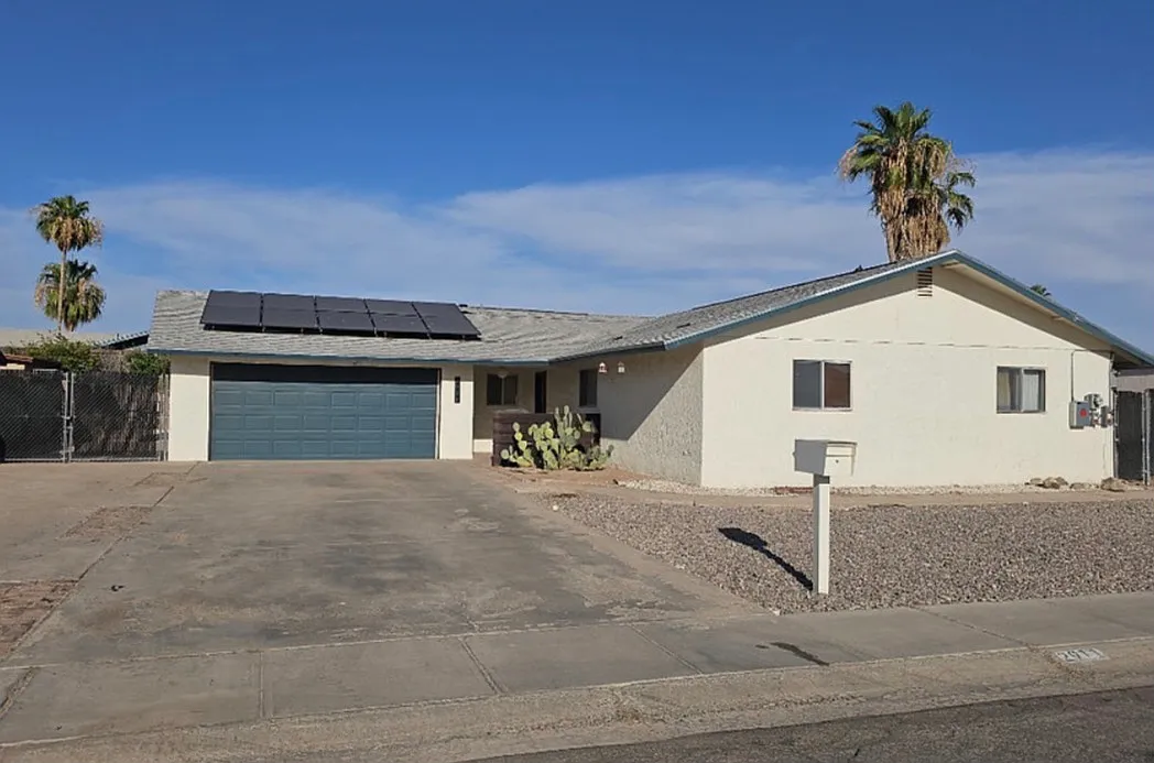 3 bed, 1713 sqft, $1,850 — Photo 1
