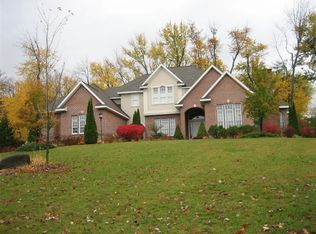 38 Alva Rd, Niskayuna, NY 12309