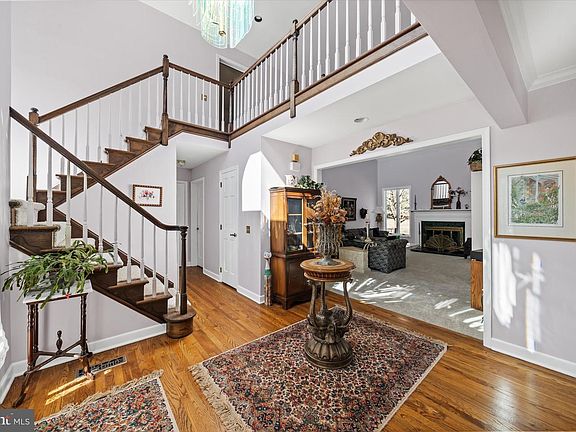 4th image of 106 Orchard Ter