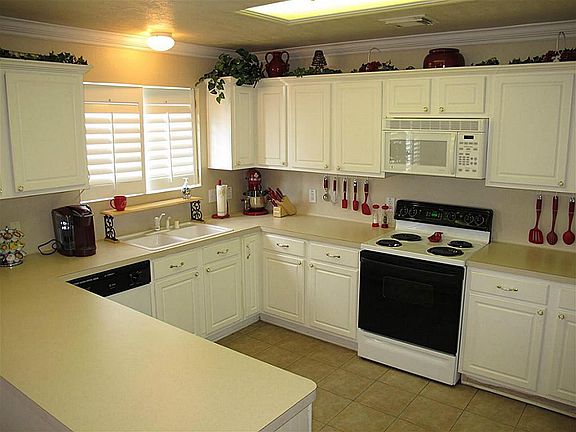 2nd image of 7103 Piney Meadow Ct