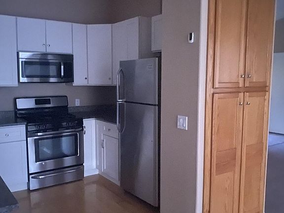 3rd image of 16081 W Maricopa St