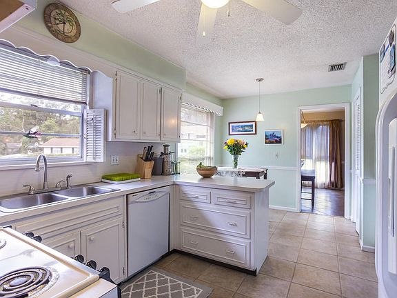 2nd image of 3955 Gumwood Dr W
