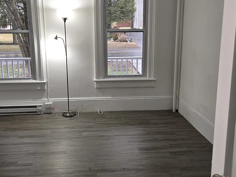 916 Wolcott Ave #3 — Photo 11