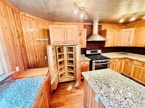 5th image of 440 Cedar Tree Dr