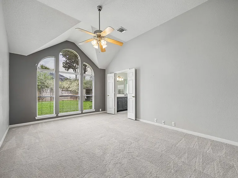 1314 Deerbrook Dr — Photo 16