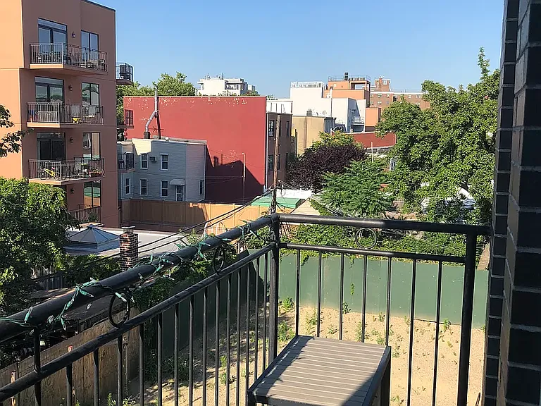 219 Withers St #3B — Photo 8