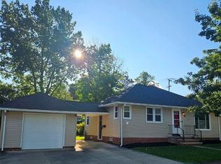 14 Thames Ave, Bedford, OH 44146