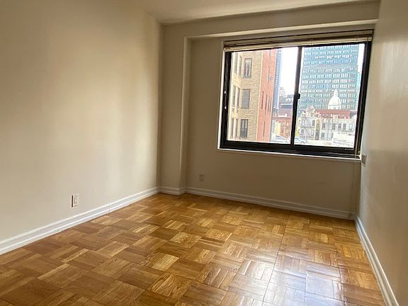 5th image of 360 W 45th St #5B