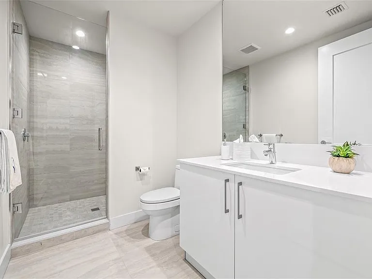 301 1st St S #803 — Photo 36