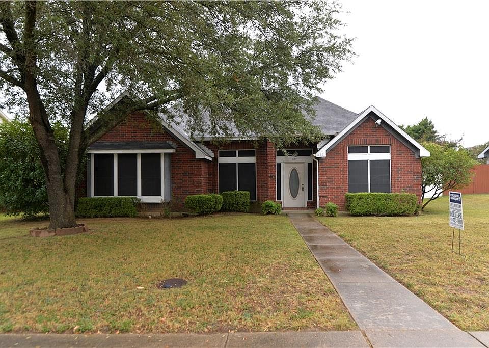 1st image of 827 Crooked Creek Ln