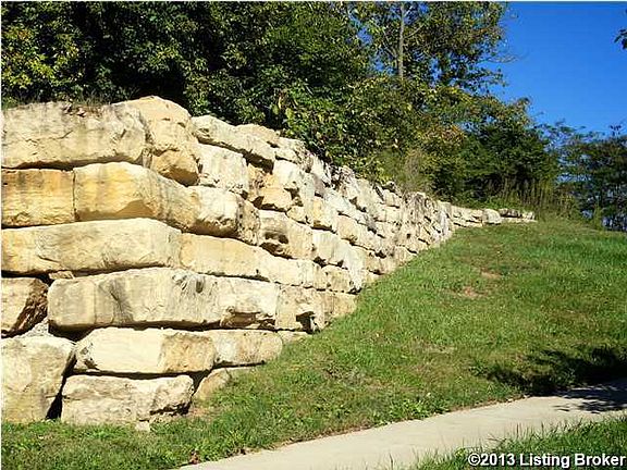 3rd image of 103 Poplarleaf Ln