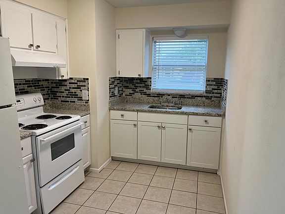 2nd image of 6211 2nd Ave S APT 4