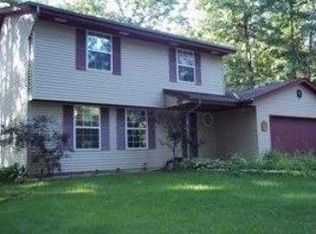 8420 Stonegate Rd, Wind Lake, WI 53185