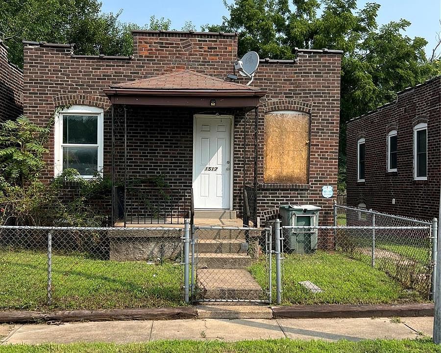 1st image of 1517 Herder St