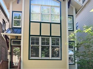 2309 W Melrose St, Chicago, IL 60618