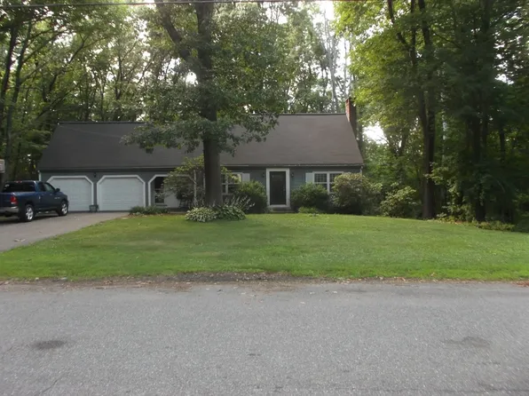 67 Glencrest Dr, North Andover, MA 01845