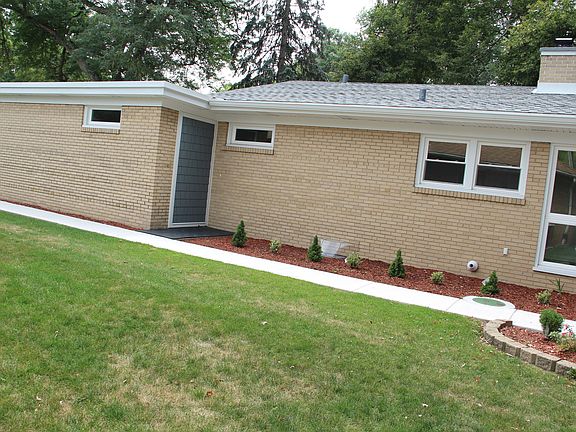 4th image of 5900 N Landers Ave