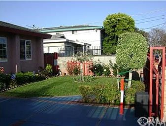 2nd image of 1629 W 226th St
