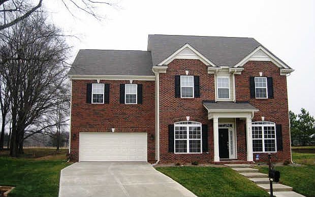 5 BR/3 Full Baths 3933 Sq ft