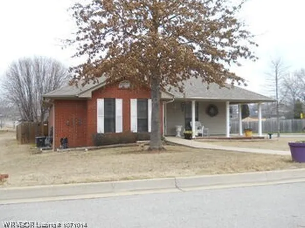 400 Cedar Creek Dr, Van Buren, AR 72956