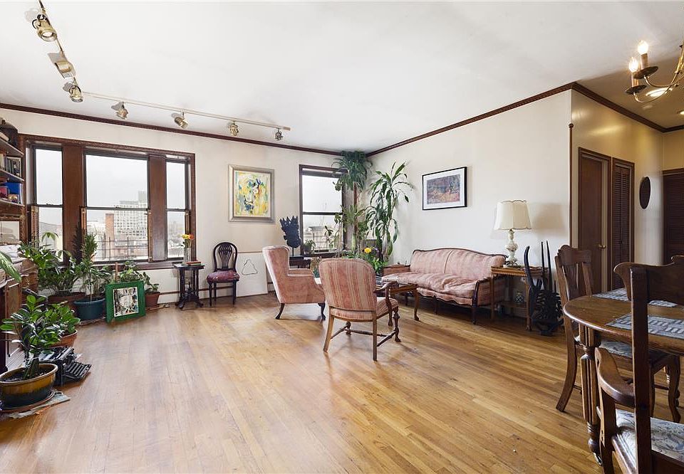 1st image of 250 Park Pl APT 4A