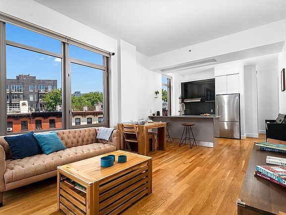 3rd image of 315 Gates Ave APT 4E