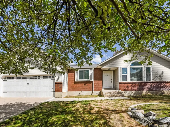 11959 Aspen Ridge Rd, Sandy, UT 84094