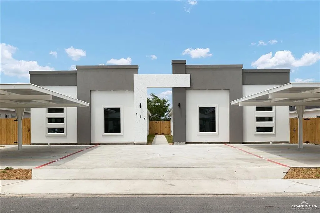 2 bed, 2.0 bath, 936 sqft, $1,200 — Photo 1