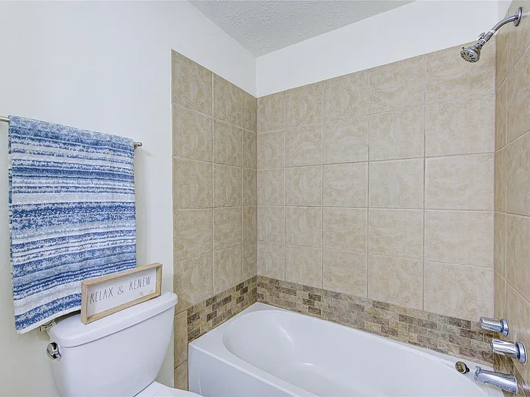 950 Grand Junction Dr — Photo 12