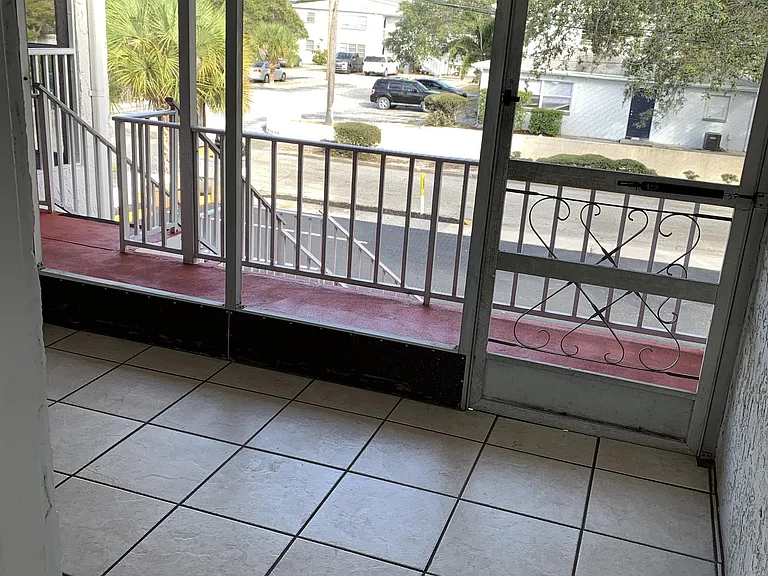 124 N Jefferson Ave — Photo 22